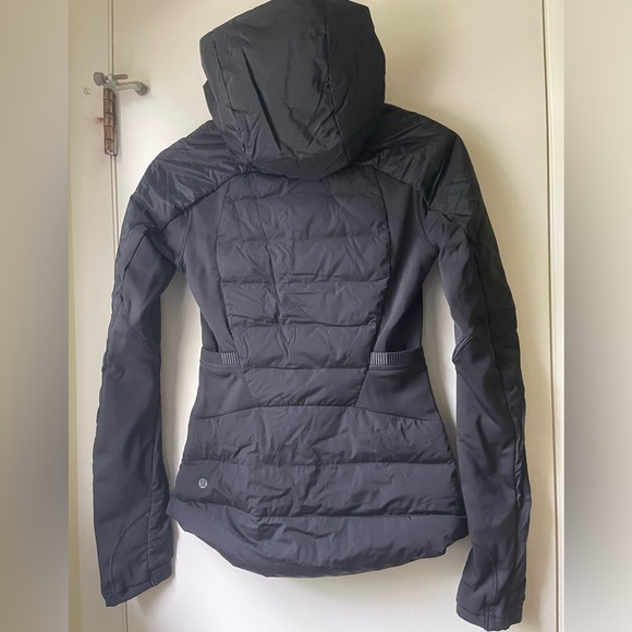 NWT Lululemon down for it all jacket black - Picture 9 of 16